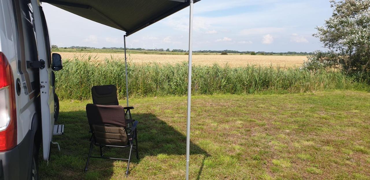 Wohnmobilstellplatz Hemenswarft An Der Nordsee - Meerblick Emmelsbull-Horsbull Exterior photo