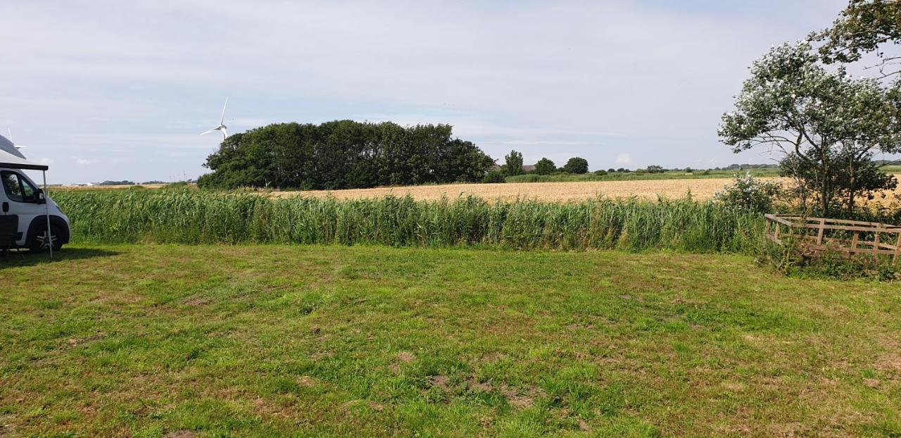 Wohnmobilstellplatz Hemenswarft An Der Nordsee - Meerblick Emmelsbull-Horsbull Exterior photo